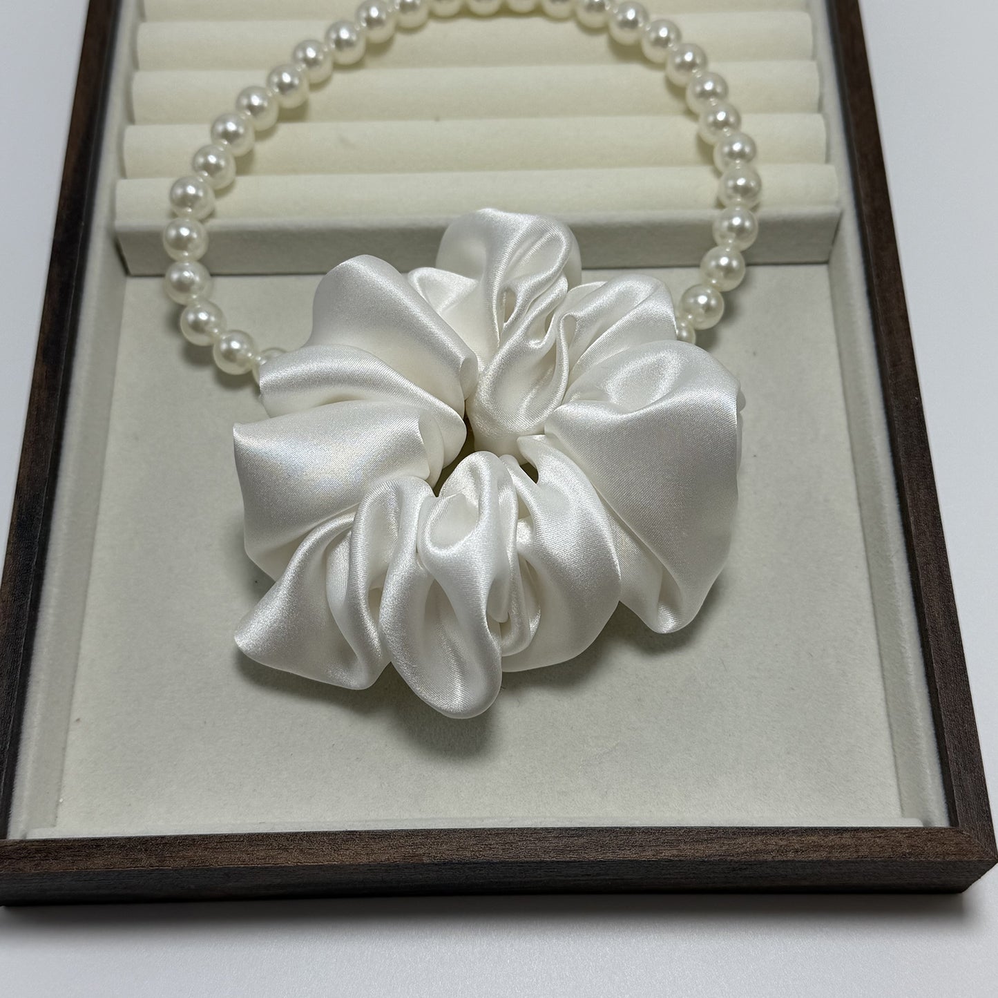 L- Classic Silk Hair Scrunchies